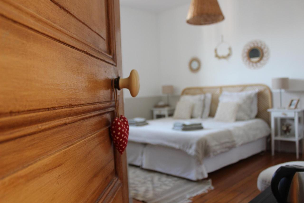 Maison D'Hotes La Poterne เอแปร์เน ภายนอก รูปภาพ