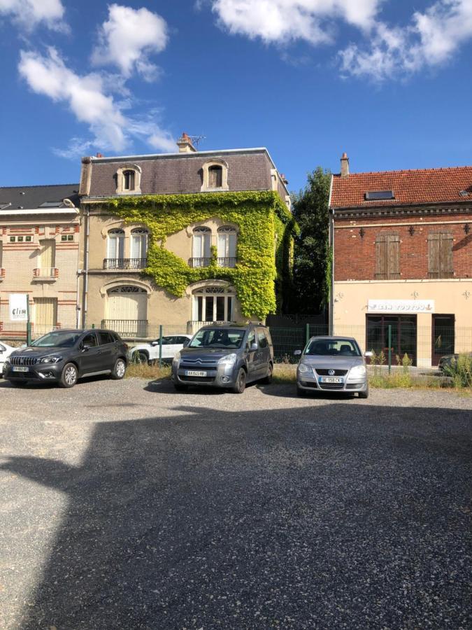 Maison D'Hotes La Poterne เอแปร์เน ภายนอก รูปภาพ
