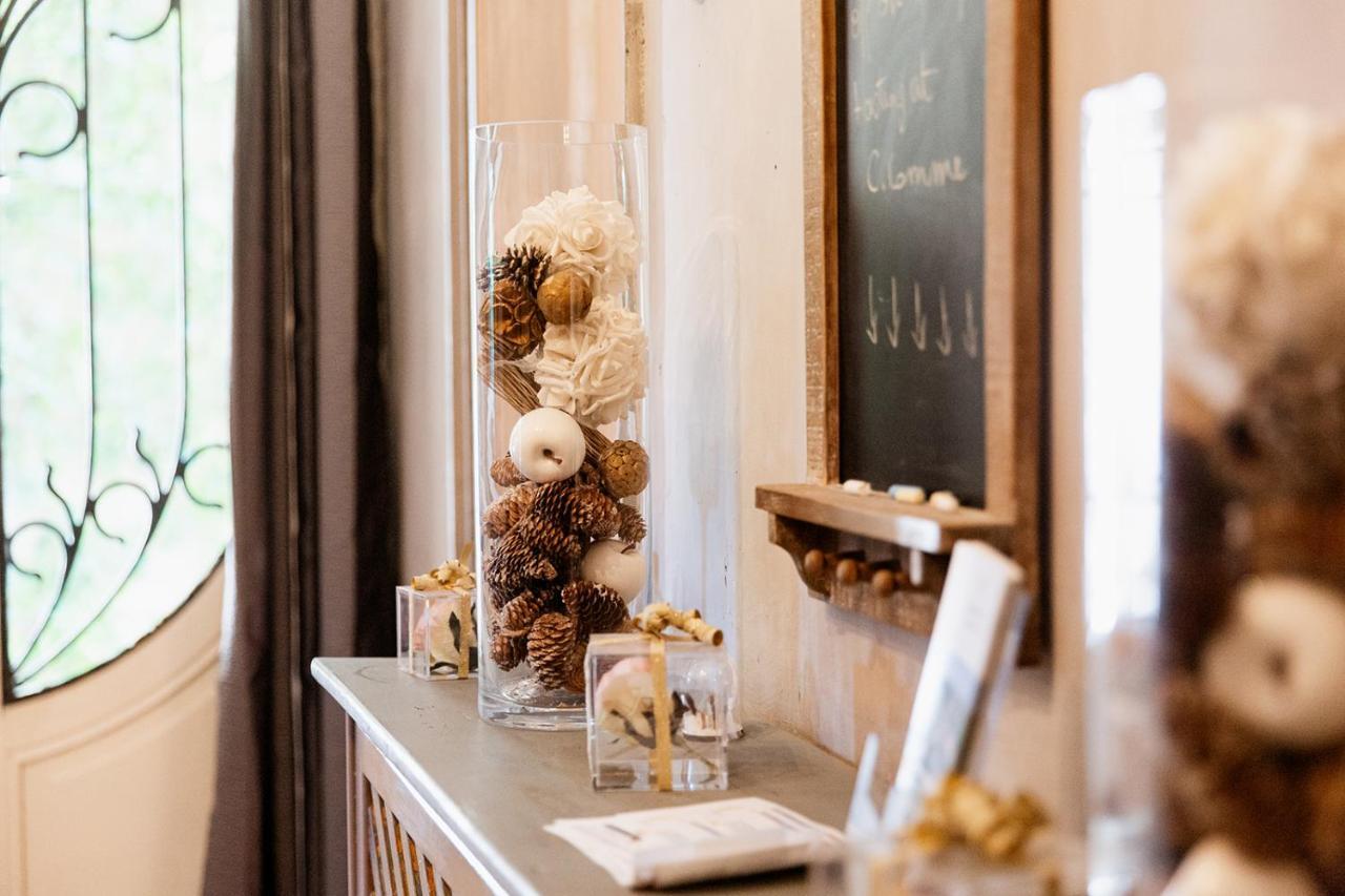 Maison D'Hotes La Poterne เอแปร์เน ภายนอก รูปภาพ