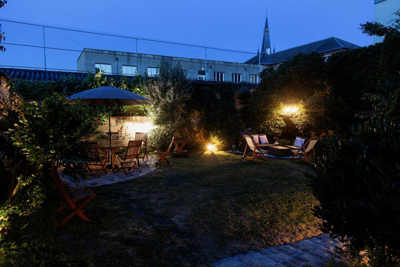 Maison D'Hotes La Poterne เอแปร์เน ภายนอก รูปภาพ