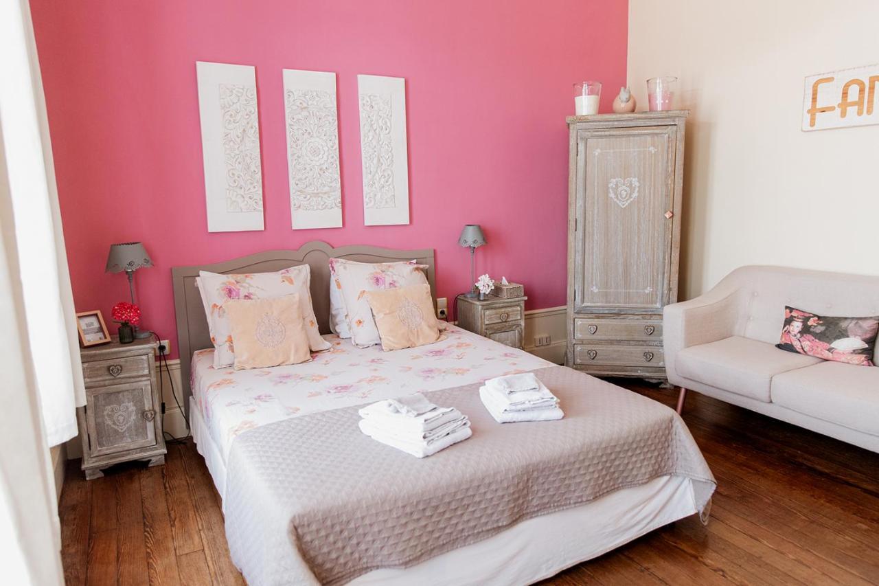Maison D'Hotes La Poterne เอแปร์เน ภายนอก รูปภาพ